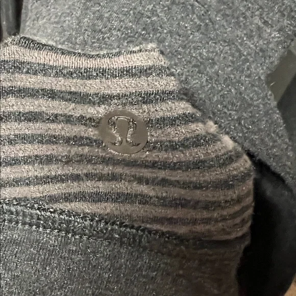 Lululemon sweatshirt - Picture 7 of 7